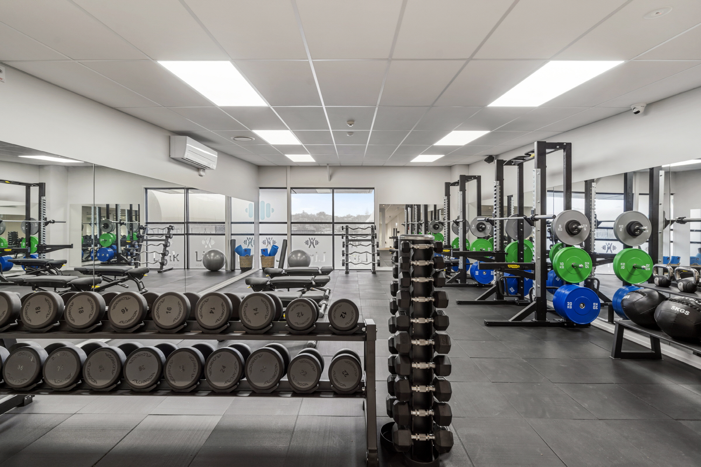 Functional Weight Lifting Space